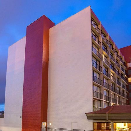 Red Lion Inn & Suites Olympia, Governor Hotel Exterior foto